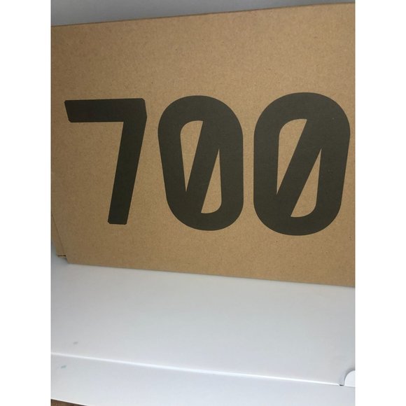 Adidas Yeezy 700 MNVN Honey Flux GZ0717